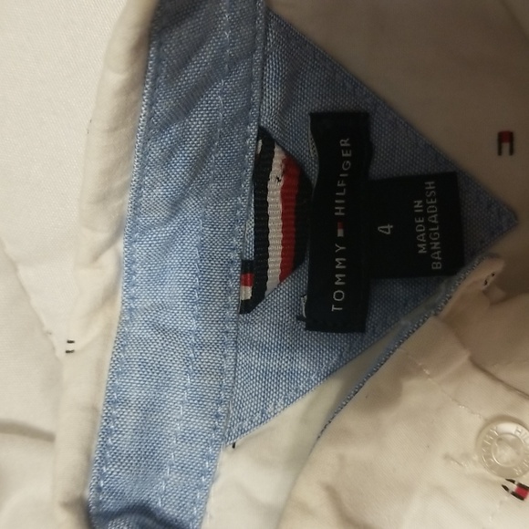 Tommy Hilfiger Boys All Over Print Button Down Shirt - Picture 4 of 5